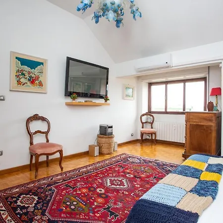 Apartman Eur, New Bright Panoramic Penthouse *