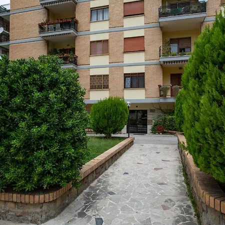 Eur, New Bright Panoramic Penthouse Apartman *
