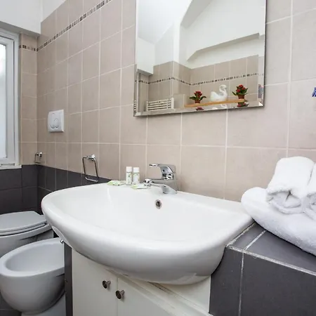 Apartman Eur, New Bright Panoramic Penthouse