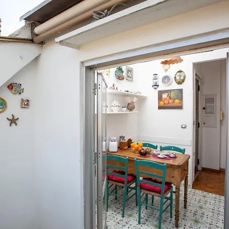 Eur, New Bright Panoramic Penthouse Apartman